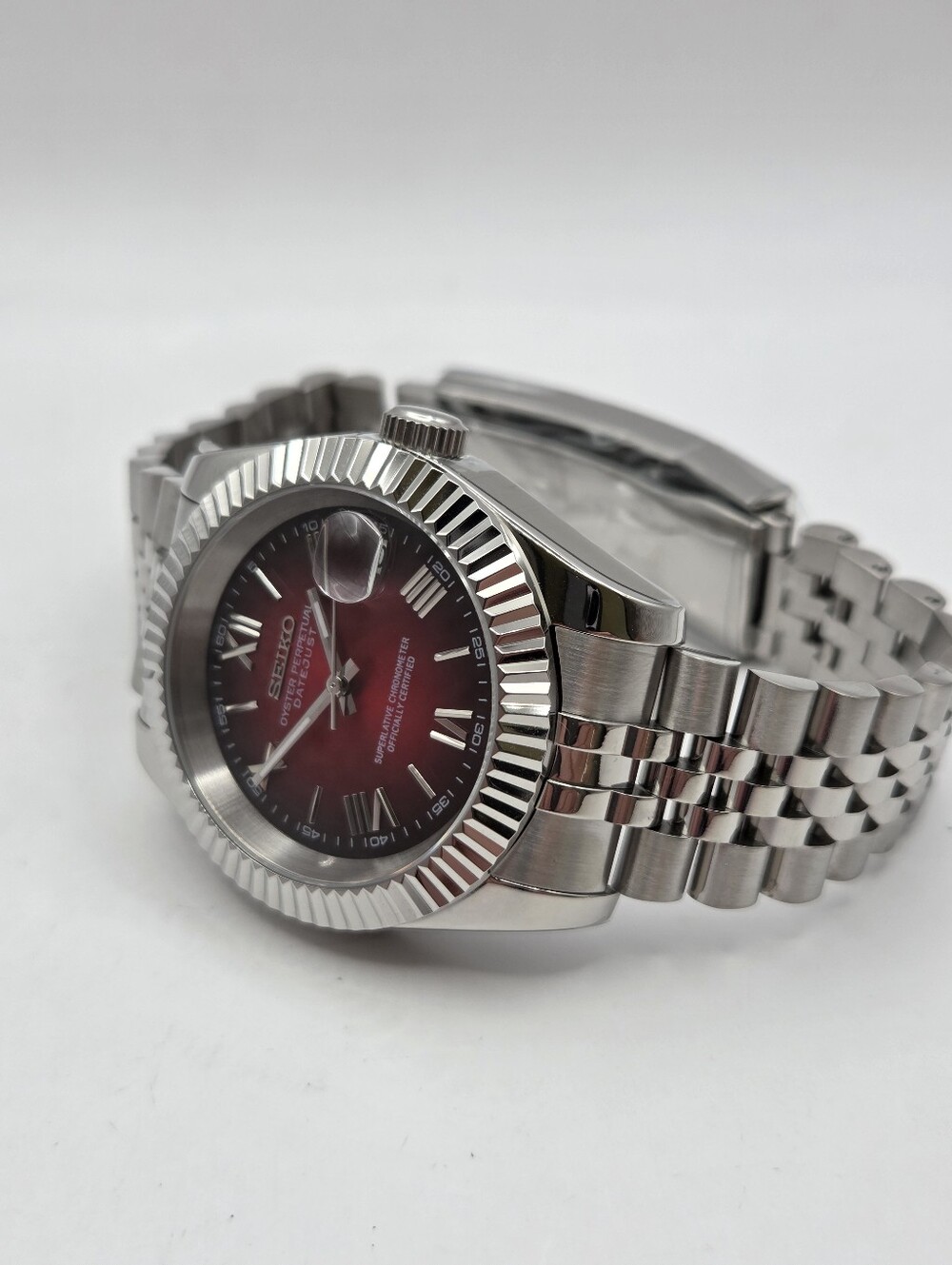 New 39mm SeikoMod Automatic Watch Red Gradient Dial - Picture 5 of 7